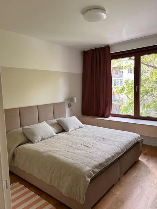 Apartment Zwirn, Free Parking, 24/7 Access Bratislava Luaran gambar