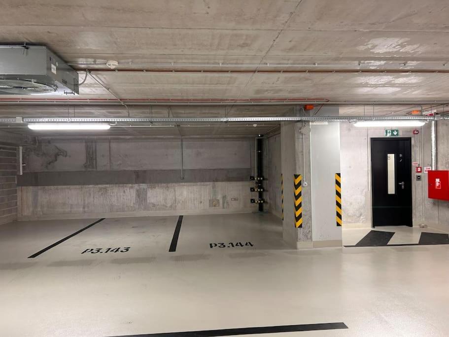 Apartment Zwirn, Free Parking, 24/7 Access Bratislava Luaran gambar